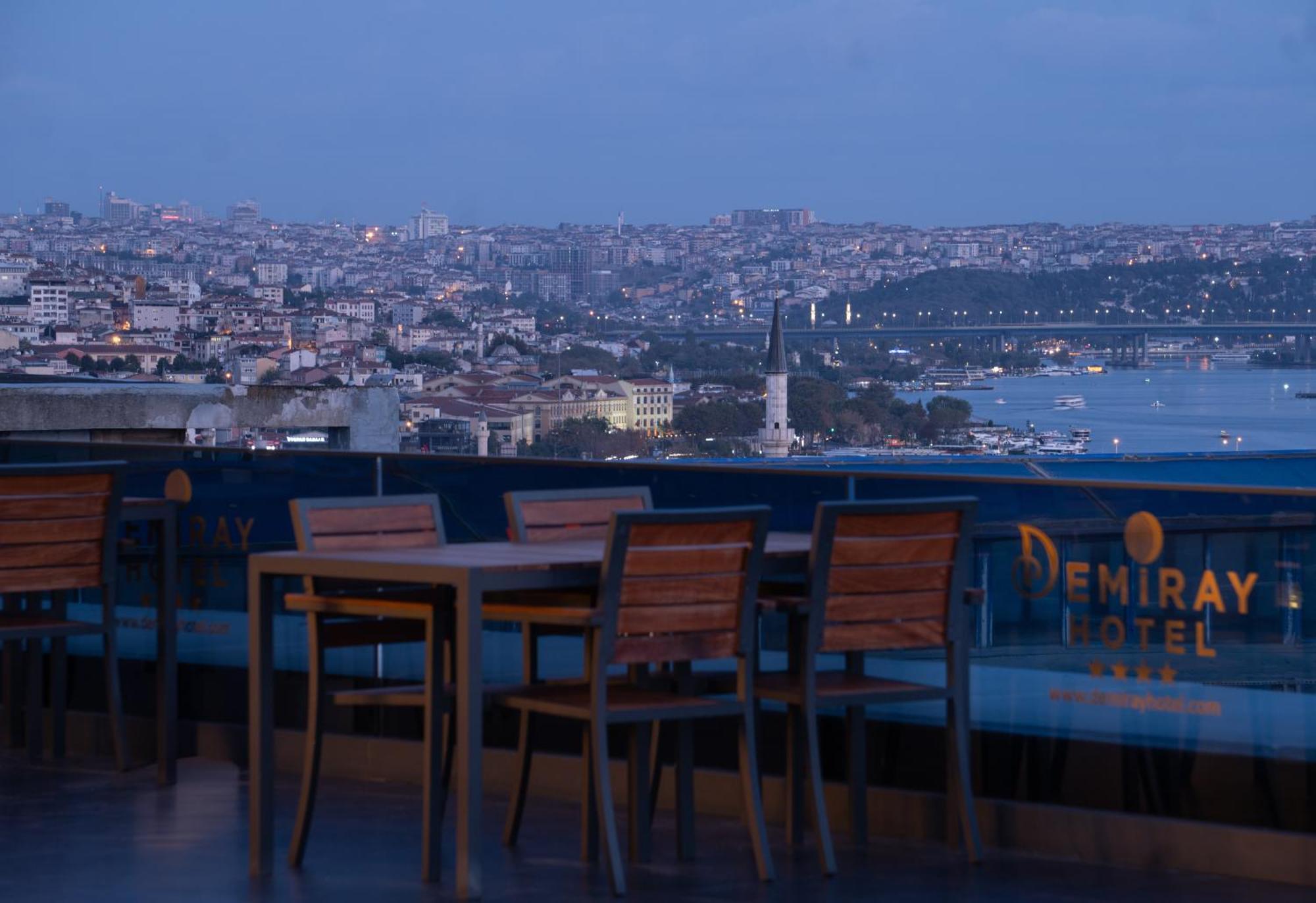 Demiray Hotel Old City Istanbulská provincie Exteriér fotografie View from the rooftop