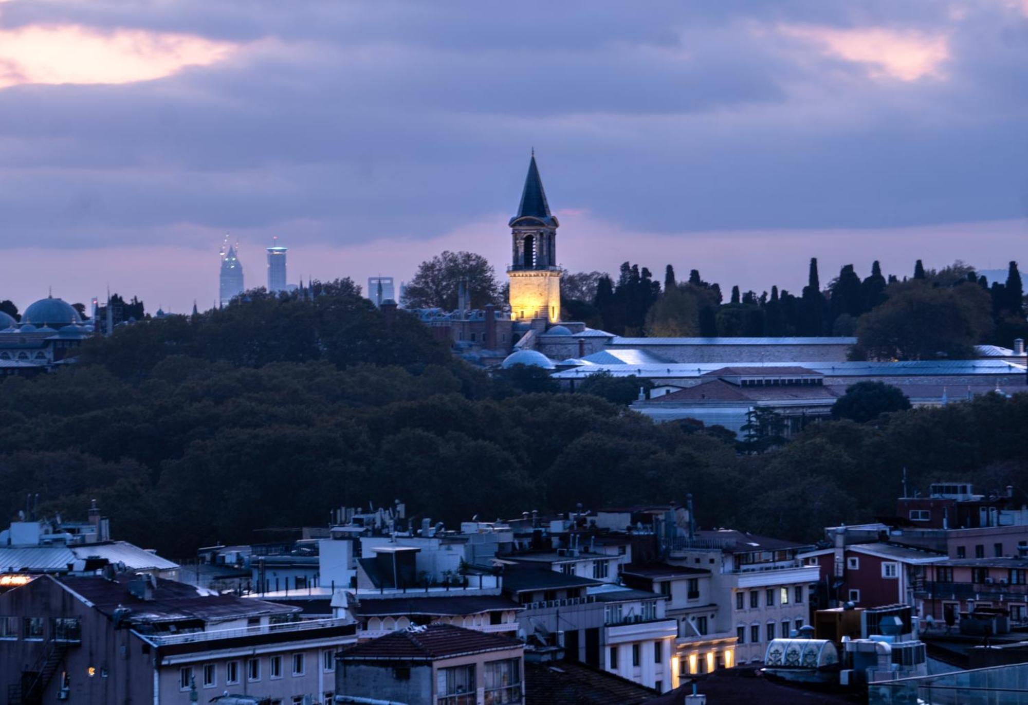 Demiray Hotel Old City Istanbulská provincie Exteriér fotografie The minaret of the mosque
